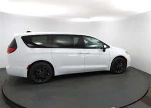 2023 Chrysler Pacifica Plug-In Hybrid TOURING L